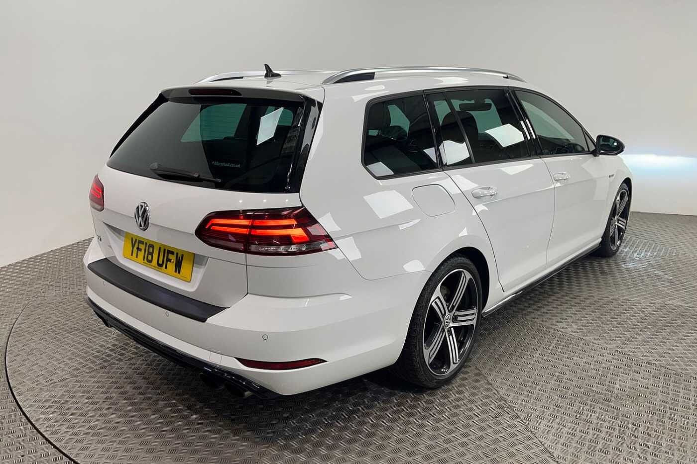 Volkswagen Golf 2.0 TSI R Estate 5dr Petrol DSG 4Motion Euro 6 (s/s) (310 ps)