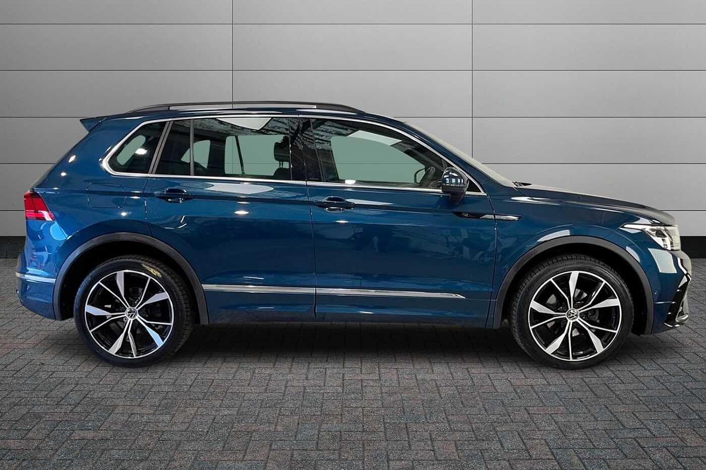 Volkswagen Tiguan 2.0 TDI R-Line SUV 5dr Diesel DSG 4Motion Euro 6 (s/s) (150 ps)