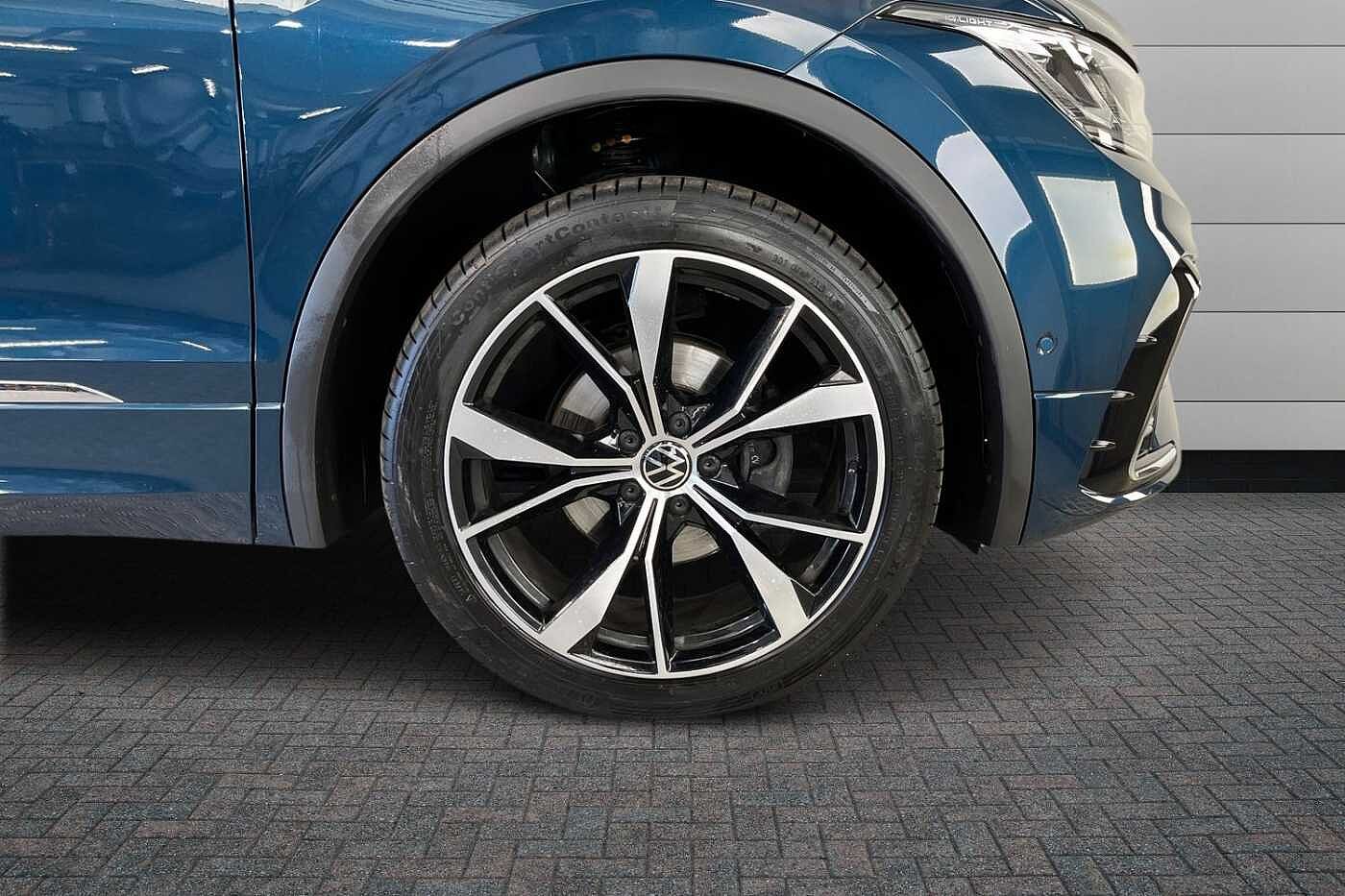 Volkswagen Tiguan 2.0 TDI R-Line SUV 5dr Diesel DSG 4Motion Euro 6 (s/s) (150 ps)